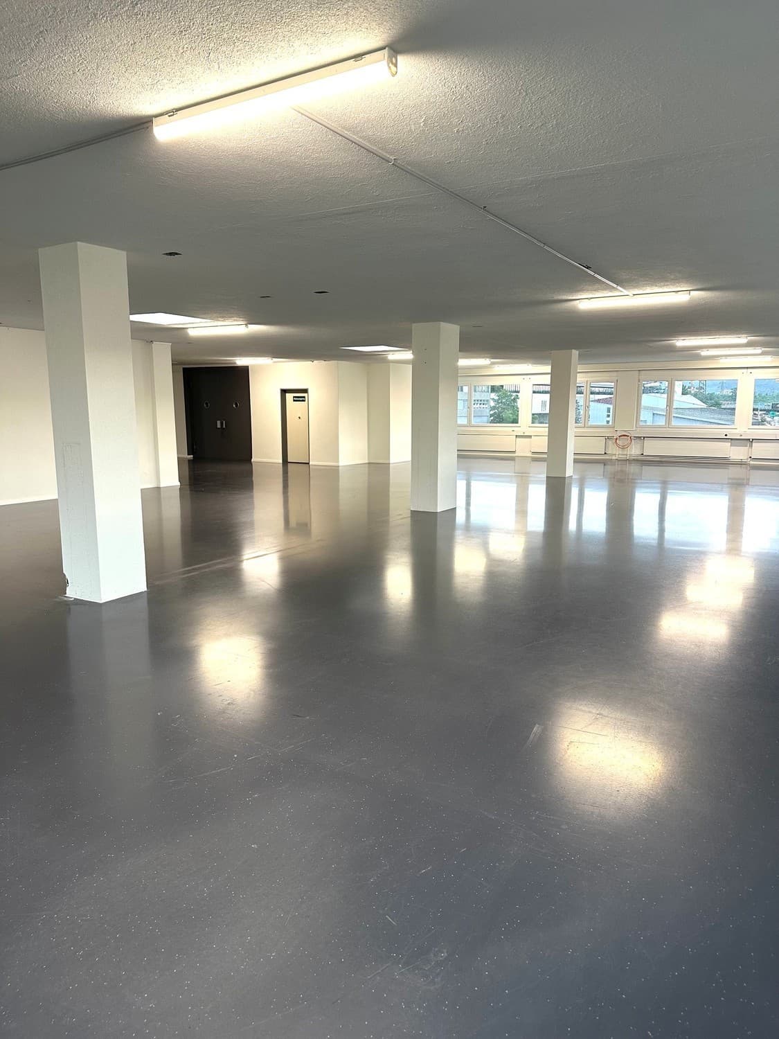Büro an Riedwiesenstrasse 23, 8305 Dietlikon – Bild 4 von 10