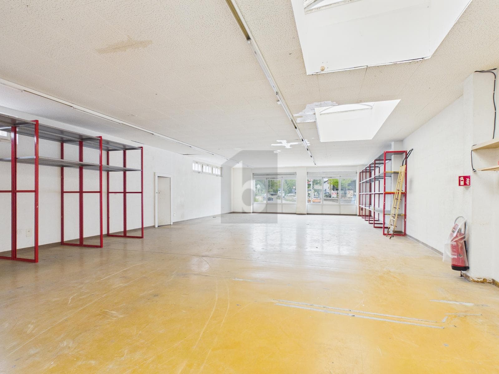 Office Auf Anfrage