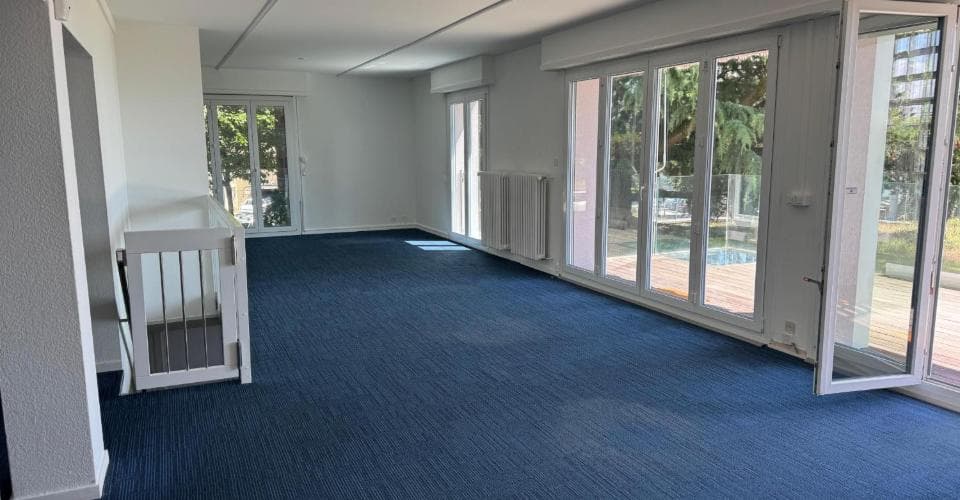 Office at Avenue du Grey 1, 1004 Lausanne – Photo 3 of 12