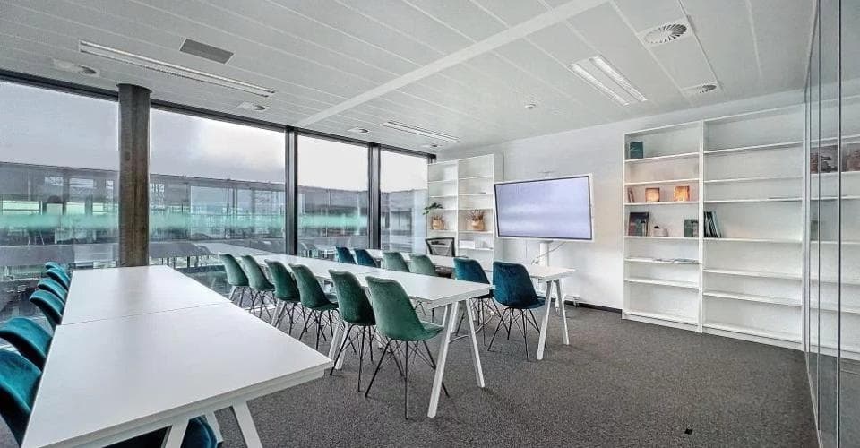 Office in 1219 Aïre, CHF 13'863 per month – Photo 3 of 11