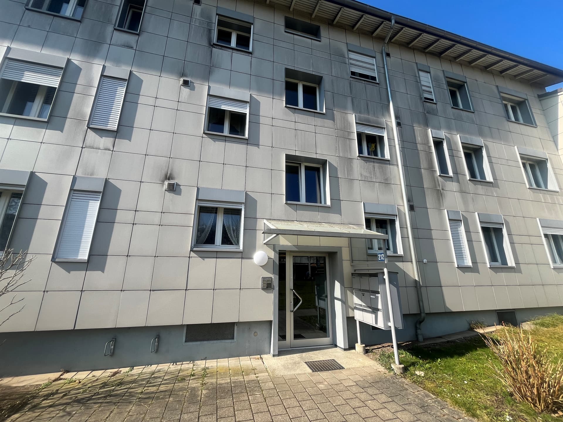 Office Neunbrunnenstrasse 212