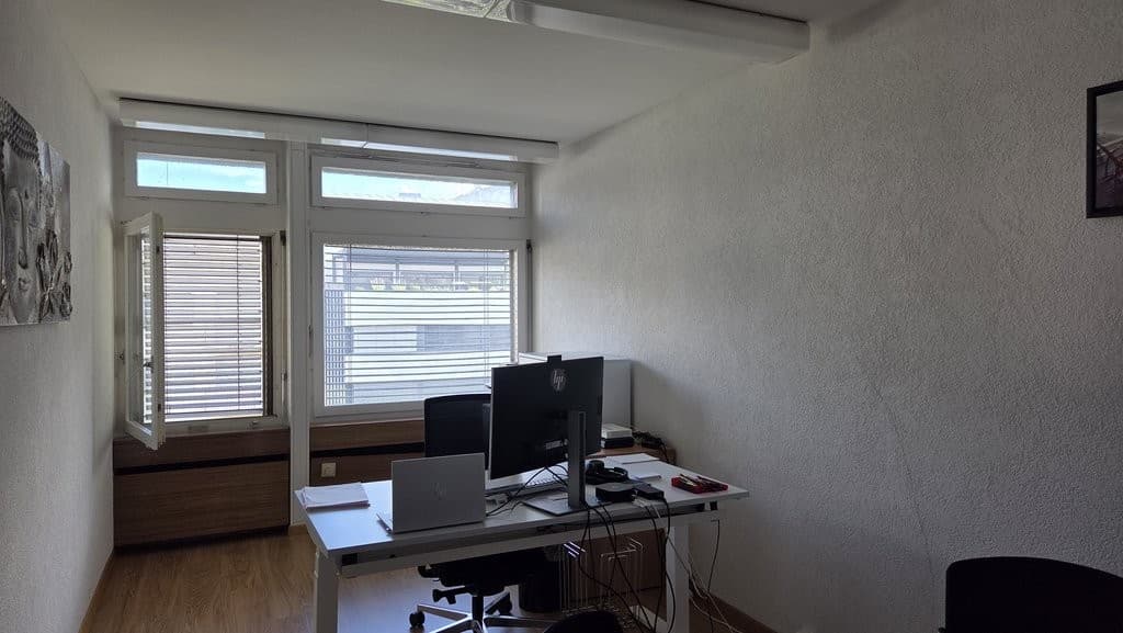 Office at Avenue de la Gare 5, 1950 Sion – Photo 2 of 8