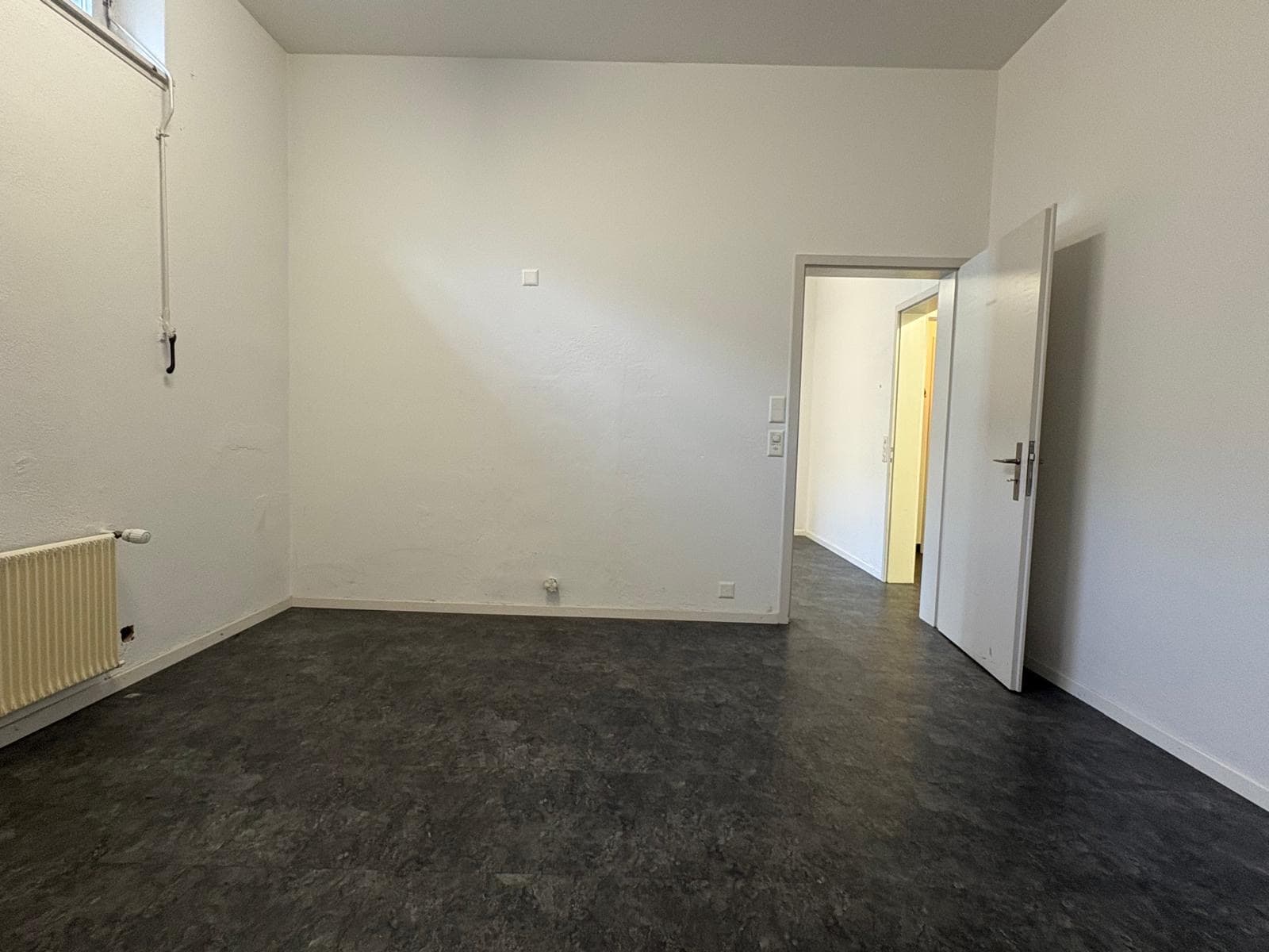 Retail Space at Bahnhofstrasse 43, 3400 Burgdorf – Photo 2 of 7