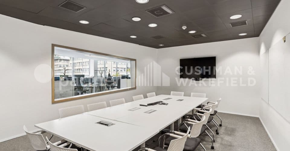 Office at Rue Neuve 3, 1003 Lausanne – Photo 2 of 14