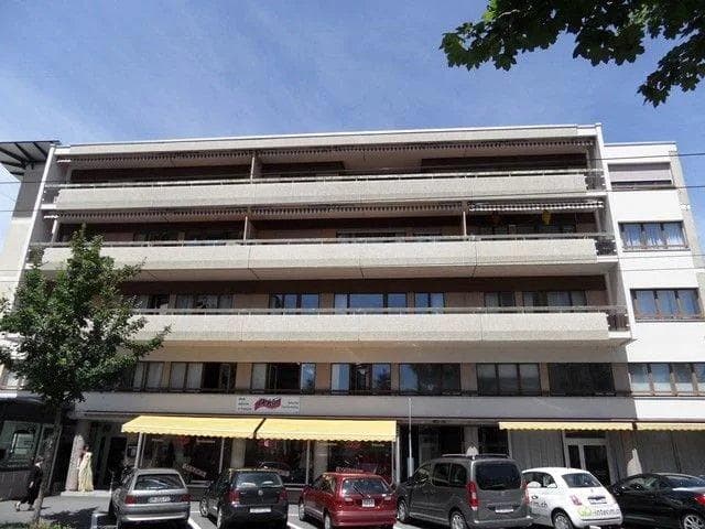 Gewerbe an Avenue de Cour 74, 1007 Lausanne