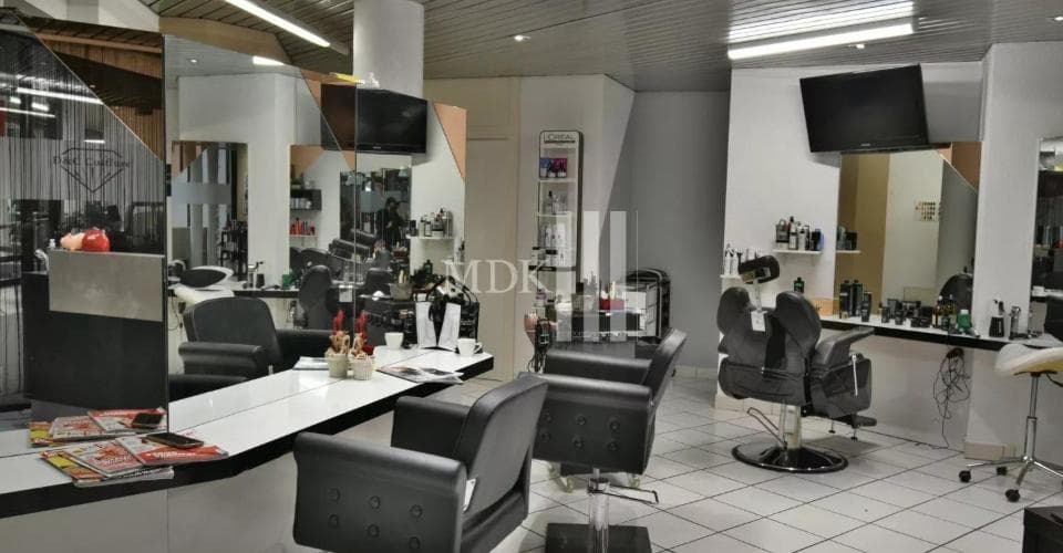 Espace commercial au Rue de Venise 3b, 1870 Monthey – Photo 1 sur 8