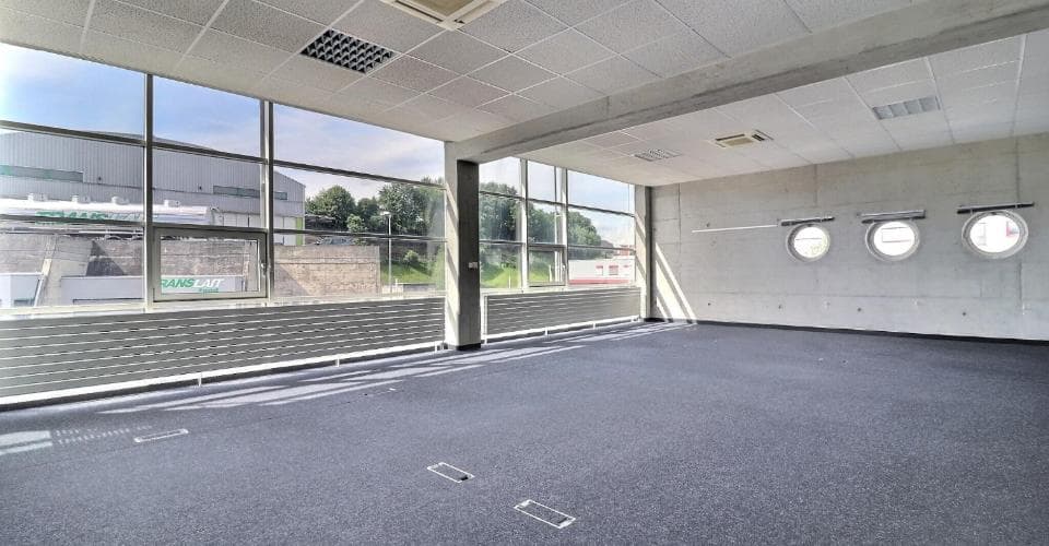 Bureau au Route André Piller 43, 1720 Corminboeuf – Photo 3 sur 11