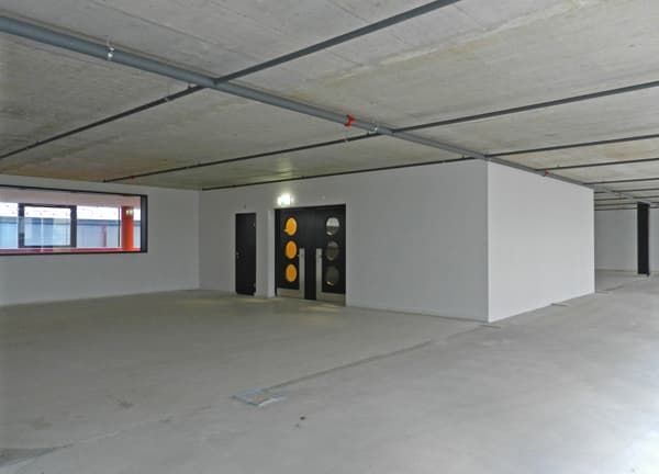 Office at Flüelastrasse 31 A, 8047 Zurich – Photo 4 of 7