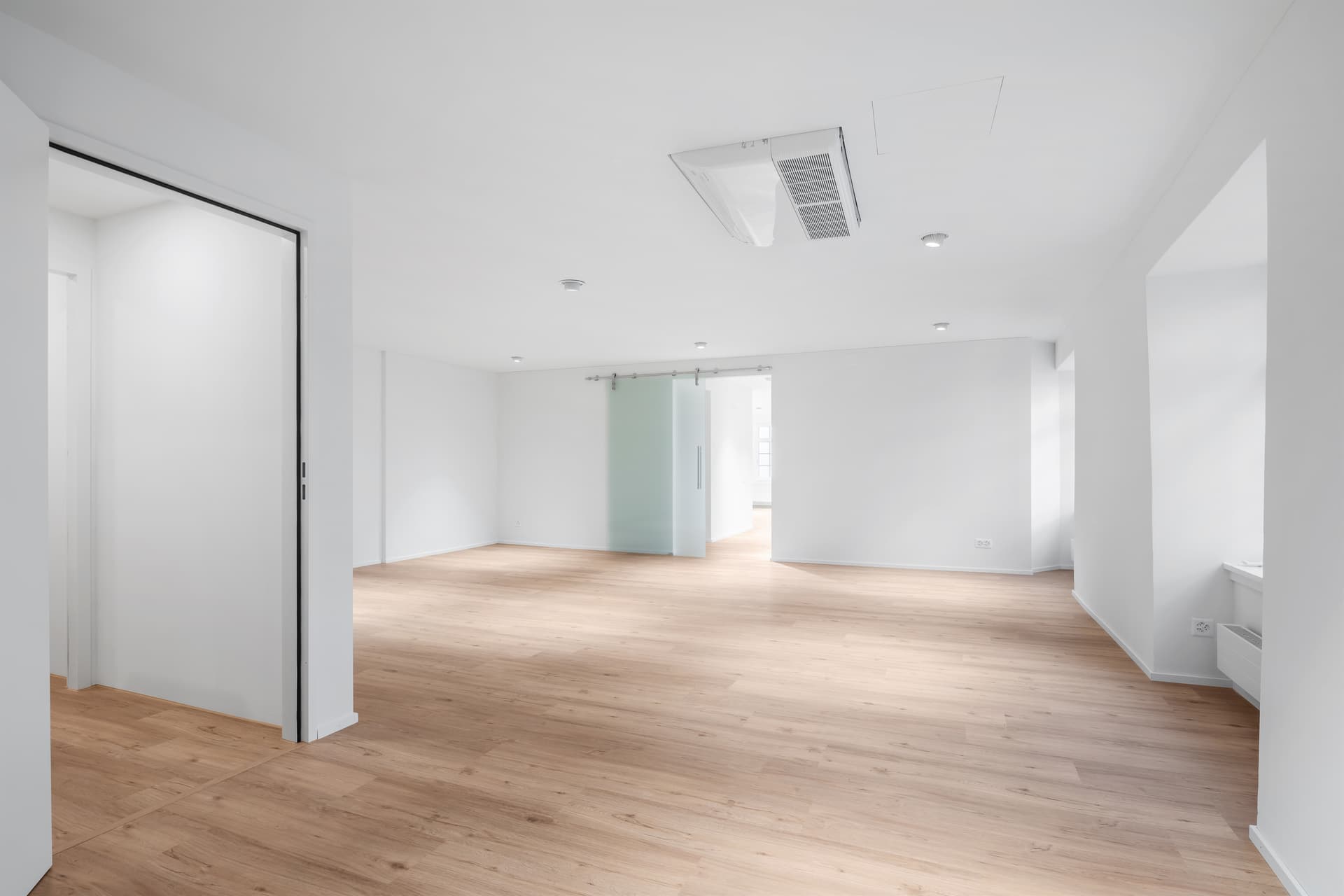 Office at Obergasse 27, 8400 Winterthur – Photo 2 of 10