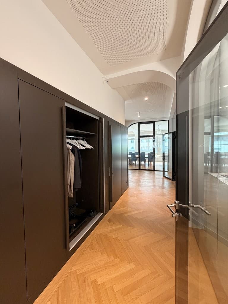 Office at Tödistr. 5, 8002 Zurich – Photo 2 of 8