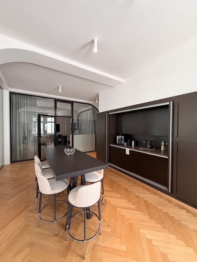 Office at Tödistr. 5, 8002 Zurich – Photo 4 of 8