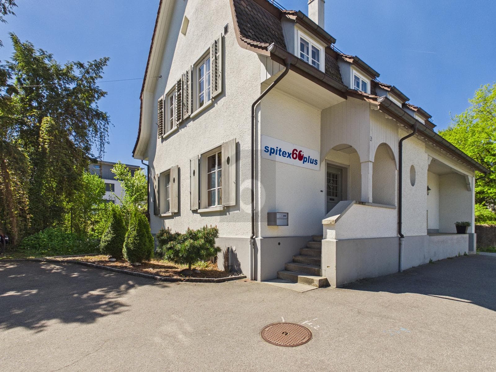 Office Auf Anfrage