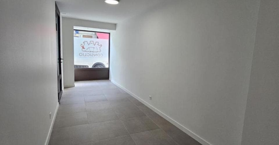 Office in 1180 Rolle, CHF 1'350 per month – Photo 2 of 5