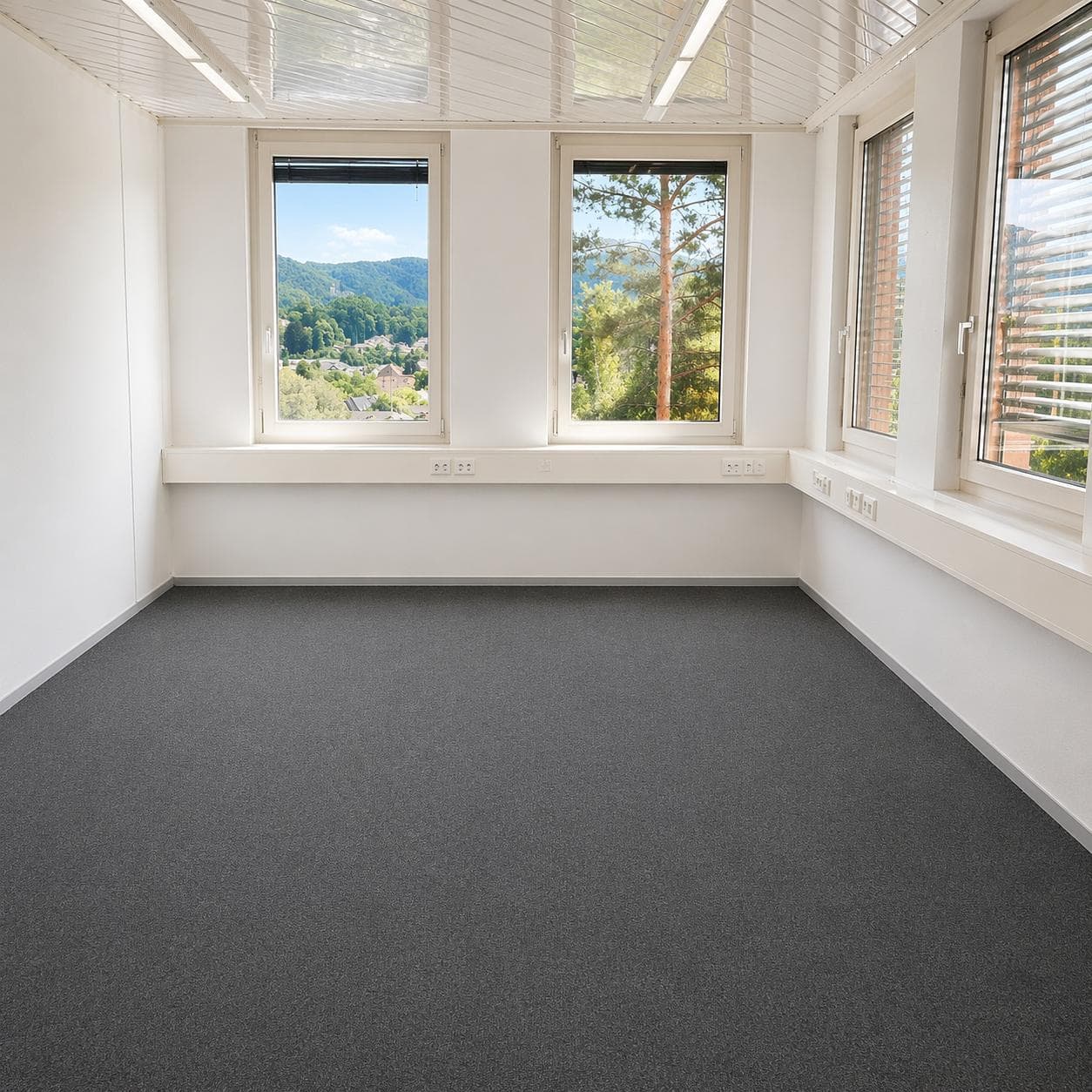 Office at Am Kägenrain 3, 4153 Reinach BL – Photo 2 of 6