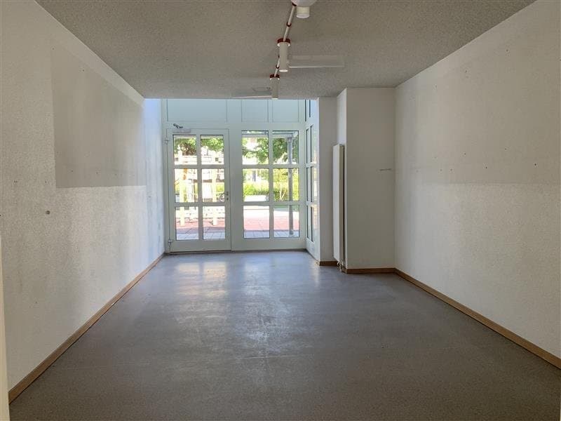 Commercial Space at Im Pünt 49, 8105 Watt – Photo 4 of 12