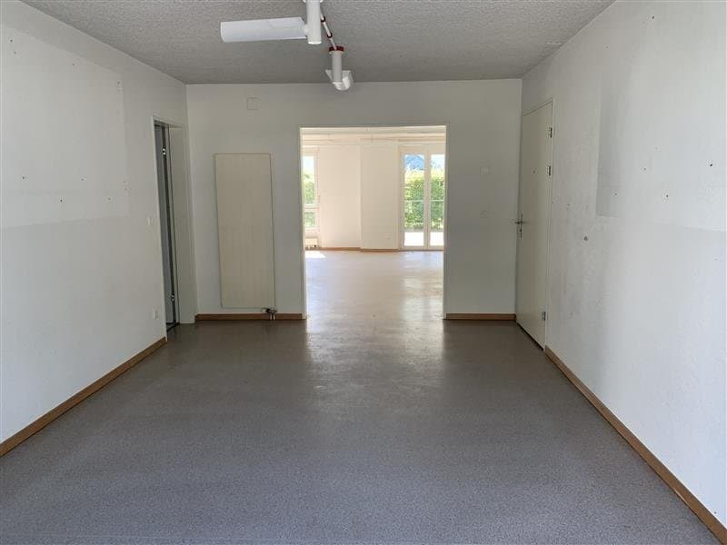 Commercial Space at Im Pünt 49, 8105 Watt – Photo 5 of 12
