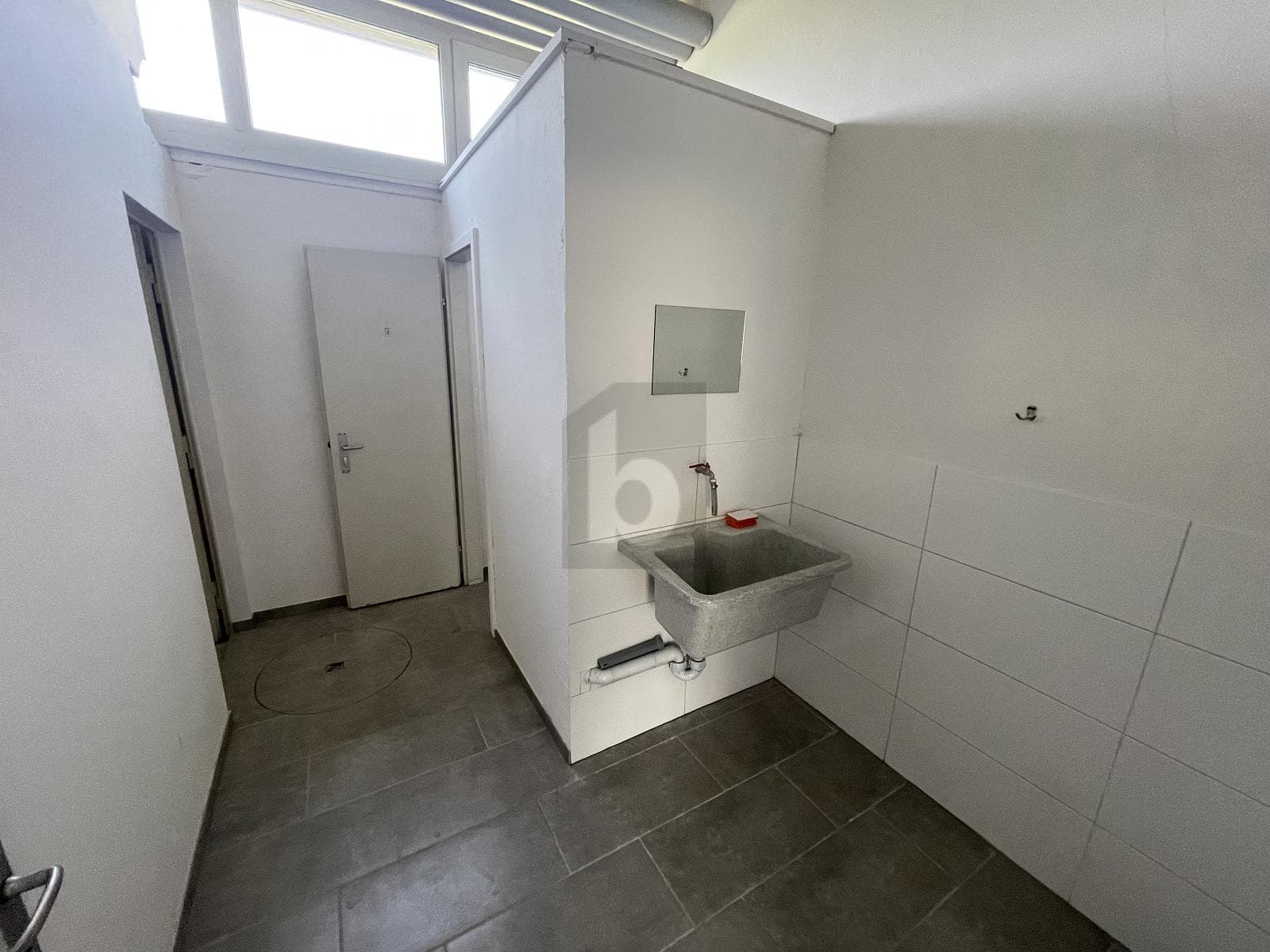 Industrie à 9434 Au SG, 66m² – Photo 3 sur 6