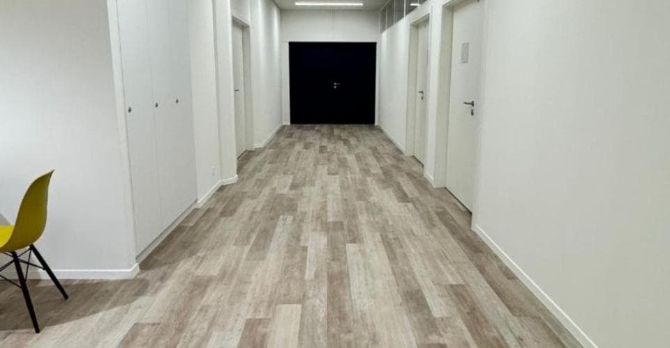 Gewerbe in 1196 Gland, 60m² – Bild 2 von 8