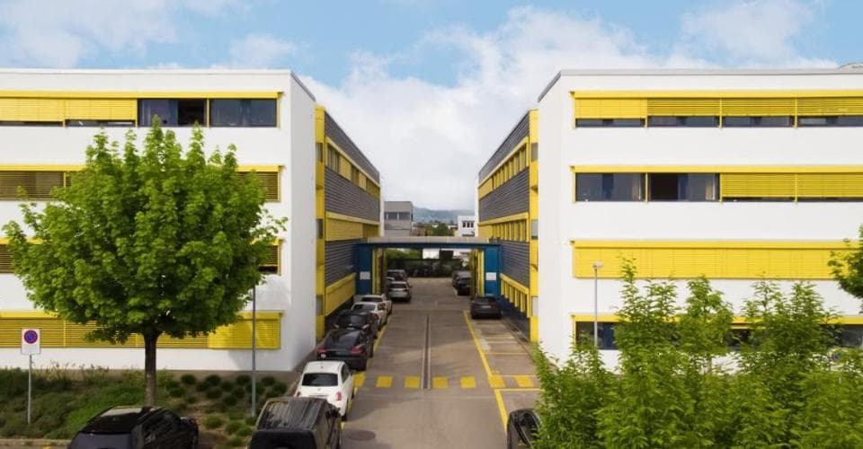 Gewerbe in 1196 Gland, 60m² – Bild 4 von 8