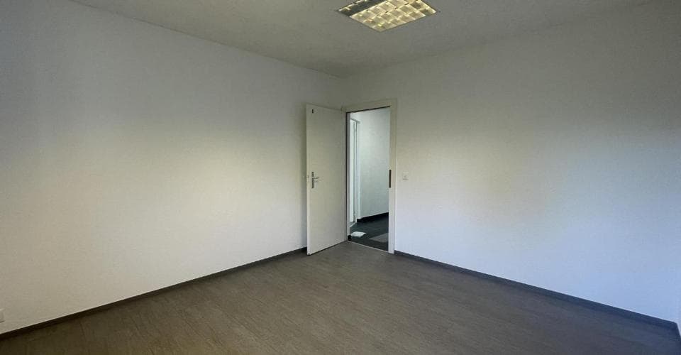 Büro an Chemin des Pralies 6, 1279 Bogis-Bossey – Bild 3 von 7