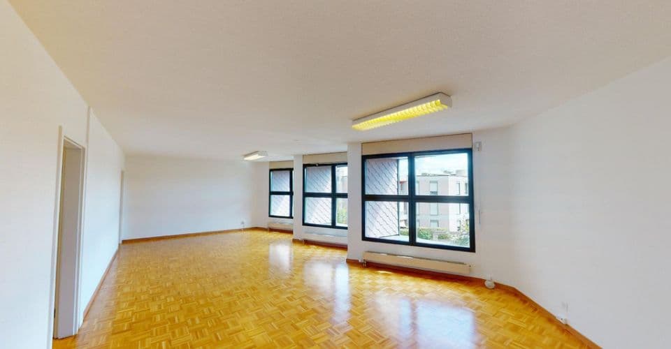 Büro an Chemin des Plantaz 58, 1260 Nyon – Bild 2 von 9