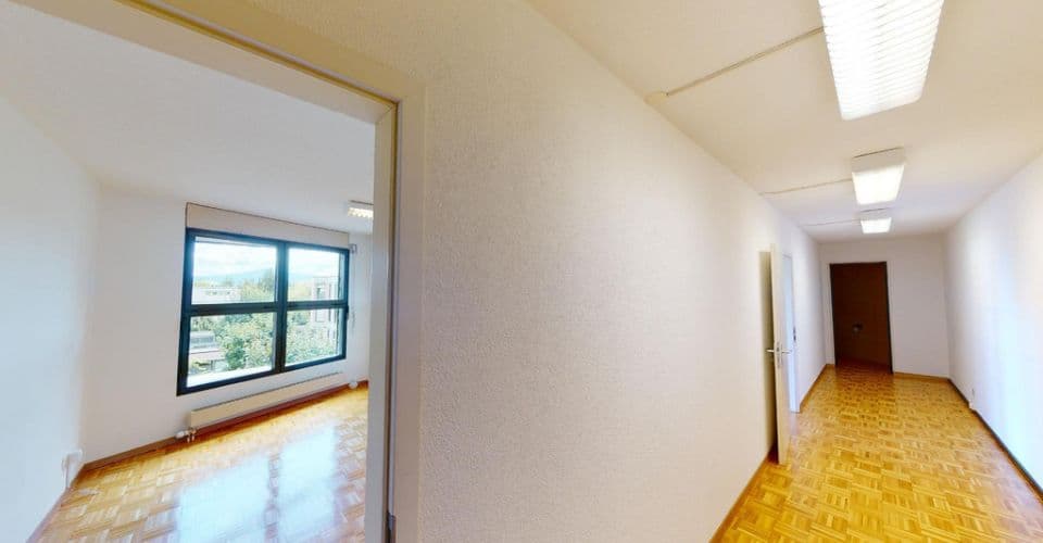 Büro an Chemin des Plantaz 58, 1260 Nyon – Bild 2 von 9