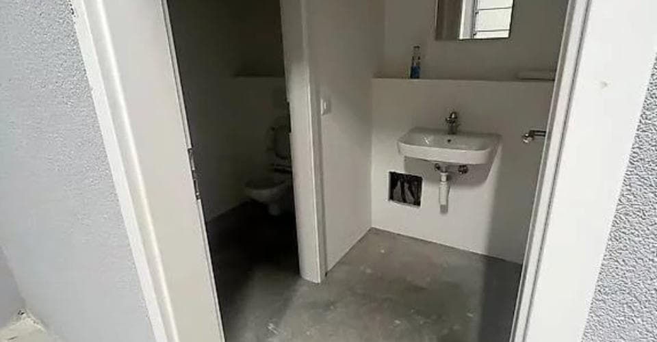Espace commercial à 1645 Le Bry, CHF 1'200 par mois – Photo 5 sur 7