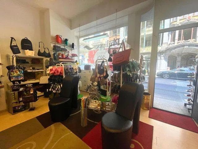 Gewerbe an Avenue des Alpes 51, 1820 Montreux – Bild 4 von 7