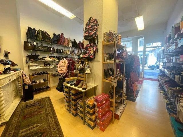 Gewerbe an Avenue des Alpes 51, 1820 Montreux – Bild 3 von 7
