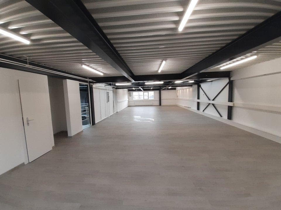 Lager an Eplatures 46a, 2300 La Chaux-de-Fonds
