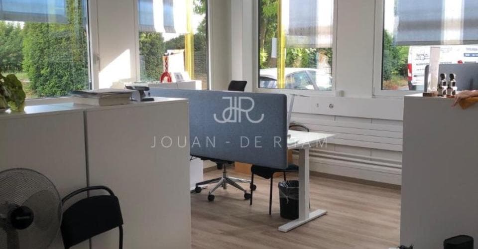 Büro in 1228 Plan-les-Ouates, 526m² – Bild 2 von 9