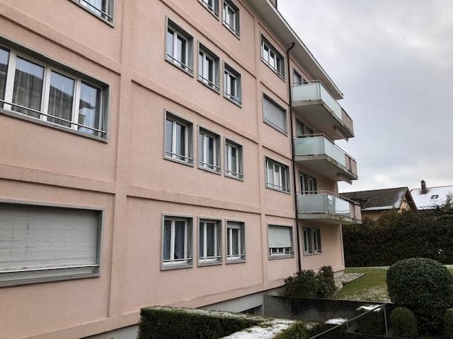 Lager an AV. CHANEL 45 / CHANEL C, 1110 Morges