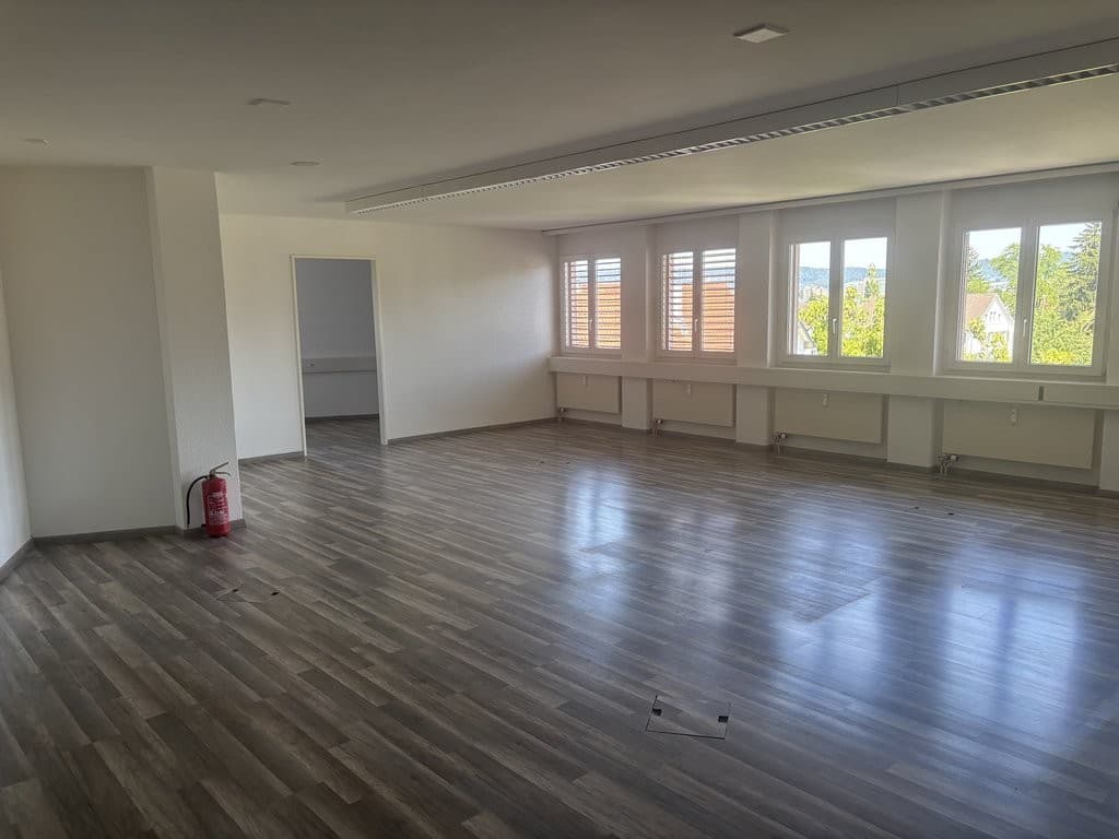 Gewerbe an Im Spitzler 7, 8902 Urdorf – Bild 3 von 7