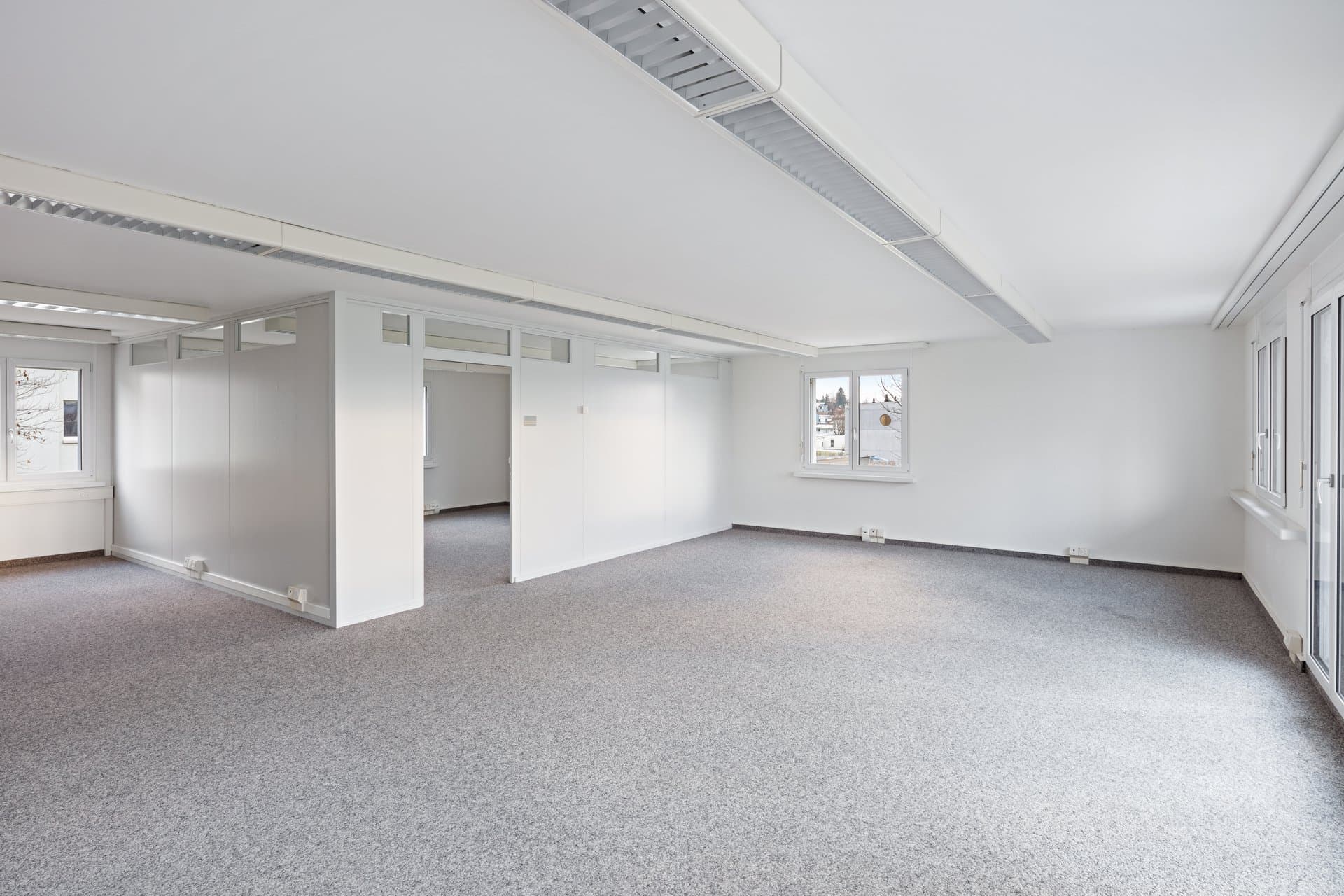 Office at Bronschhoferstrasse 79, 9500 Wil SG – Photo 2 of 9