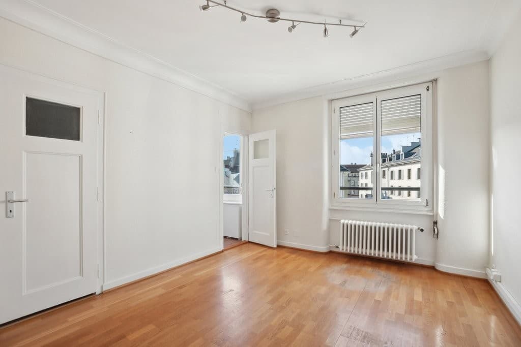 Büro an Rue du Mont-Blanc 21, 1201 Genf
