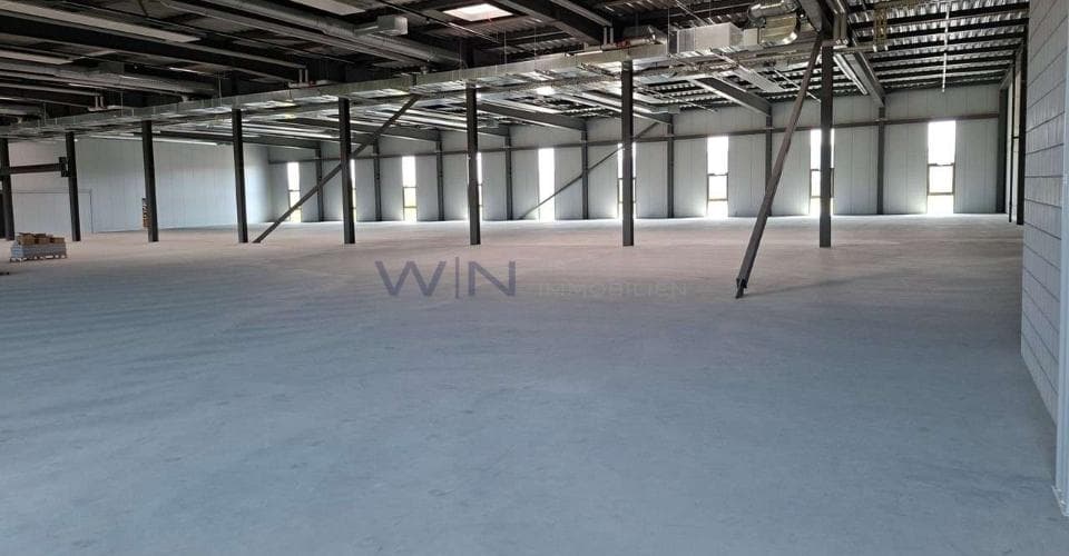 Industry in 1566 St-Aubin FR, 1200m² – Photo 3 of 6