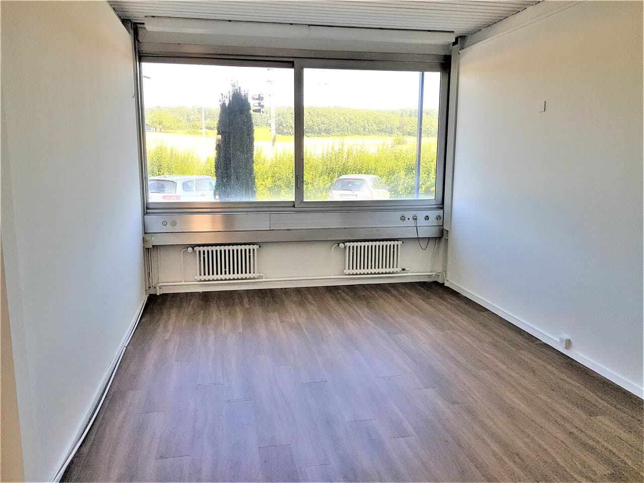 Office at Route des Dragons 7, 1033 Cheseaux-sur-Lausanne – Photo 2 of 7