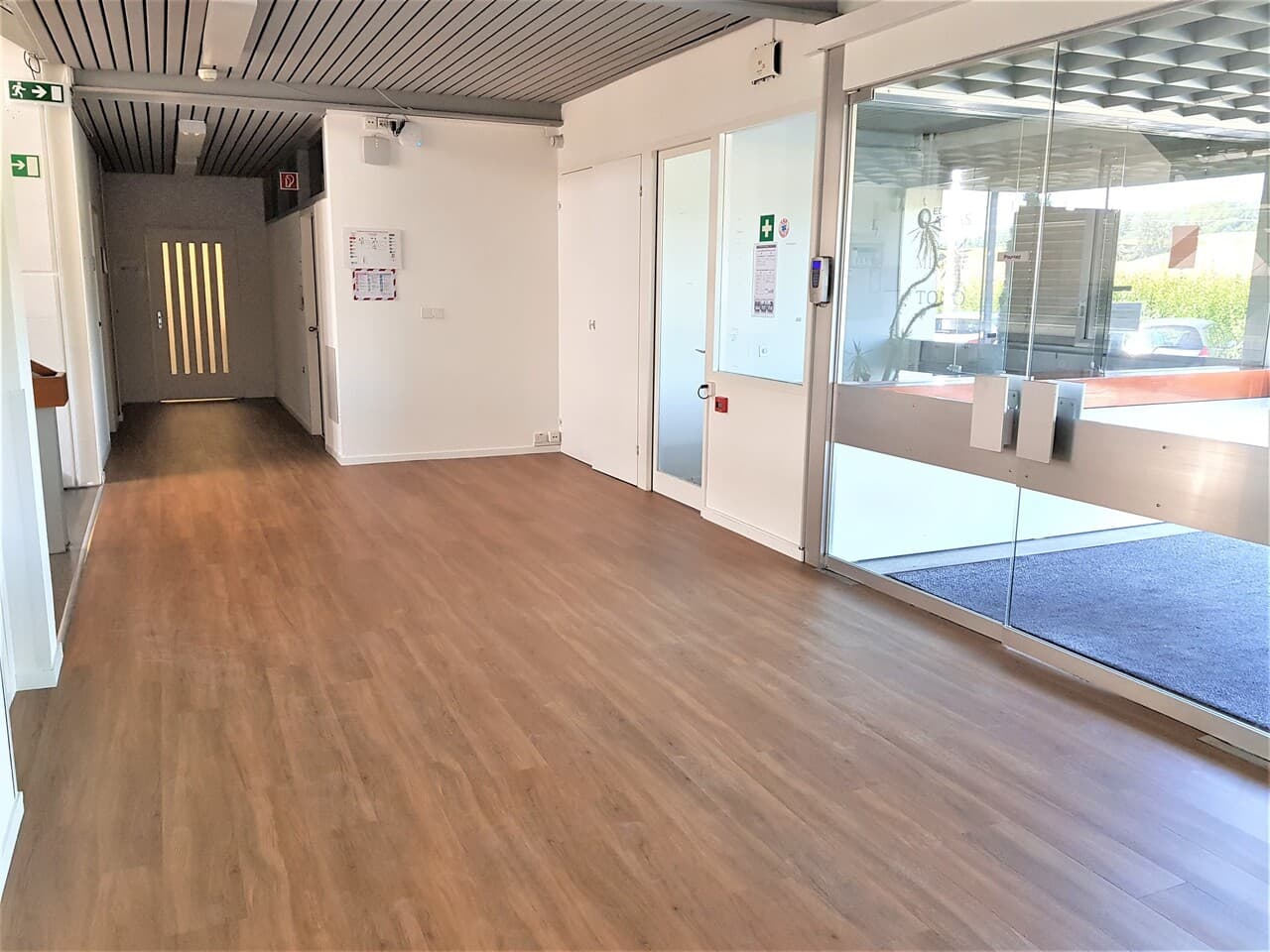 Office at Route des Dragons 7, 1033 Cheseaux-sur-Lausanne – Photo 5 of 7