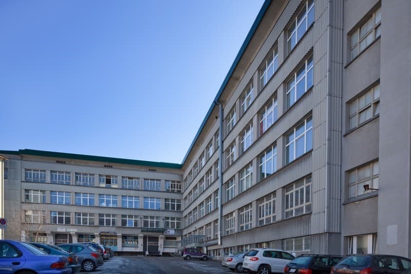 Bureau au Rue de l'Industrie 21, 1450 Ste-Croix
