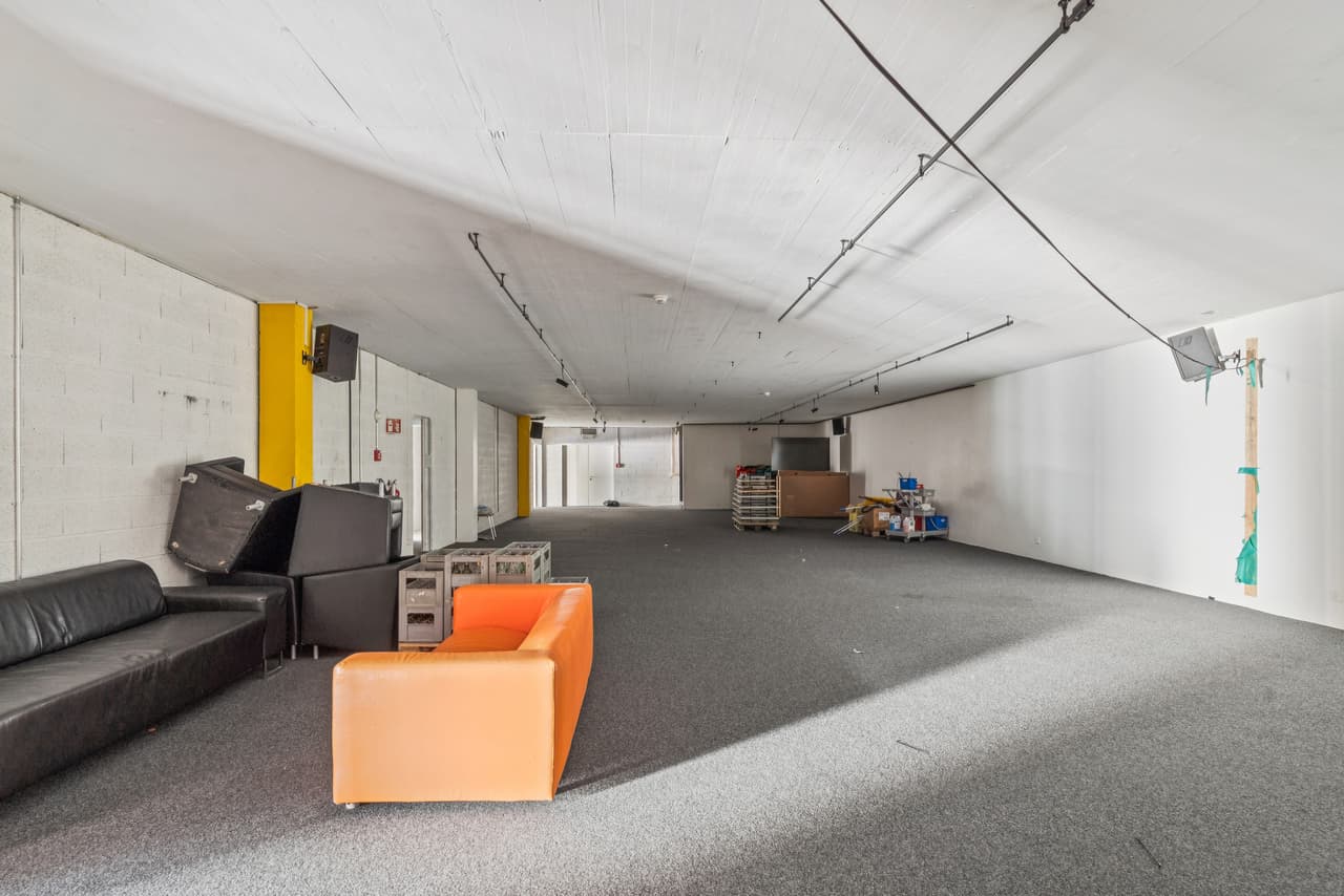 Office at Route Cantonale 408, 3900 Brig – Photo 4 of 6