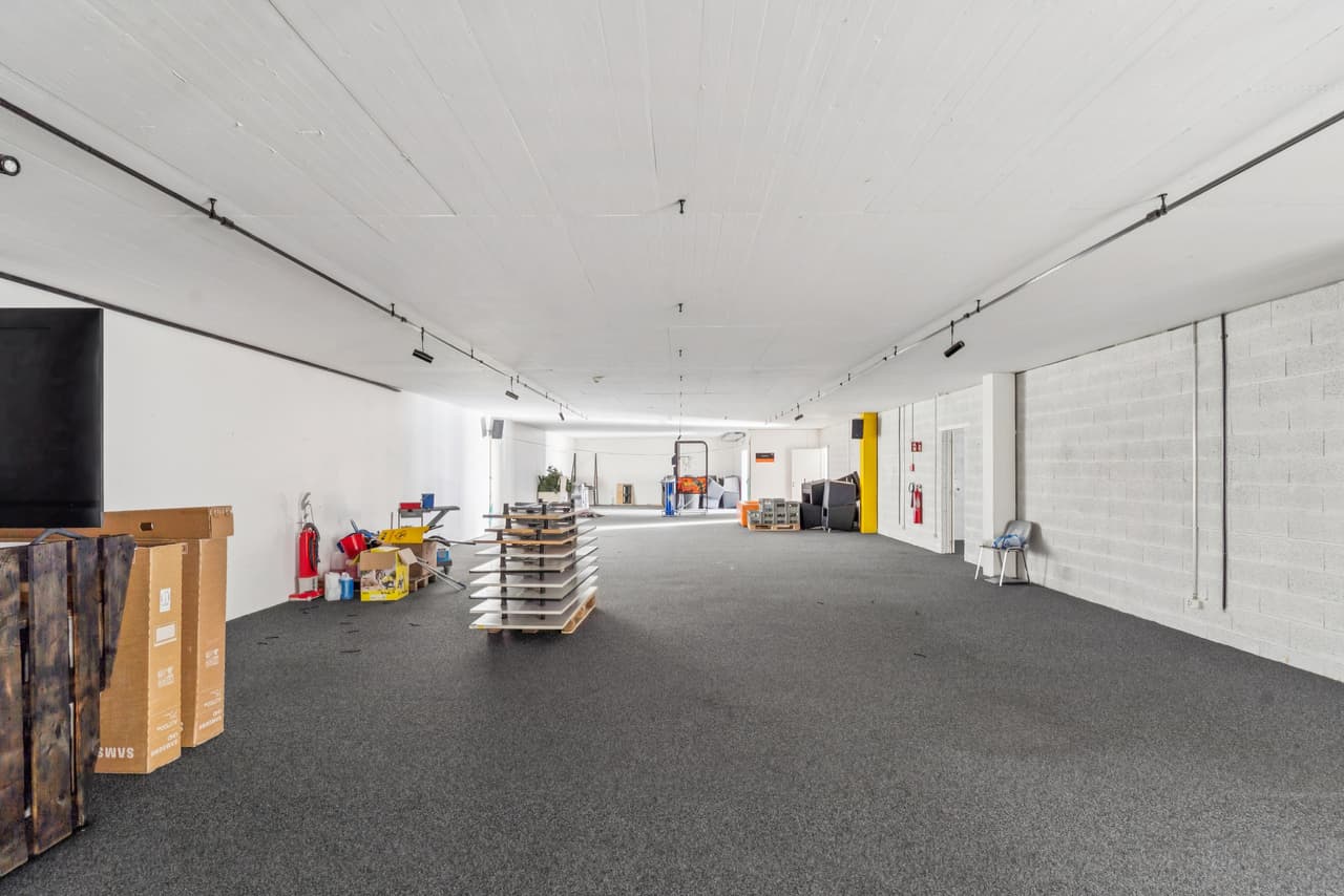 Office at Route Cantonale 408, 3900 Brig – Photo 3 of 6