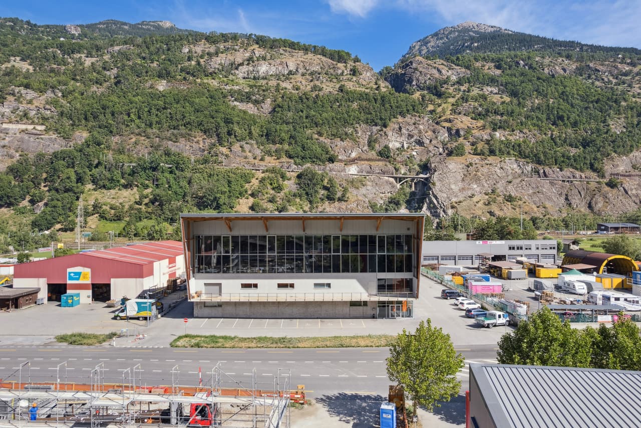 Office at Route Cantonale 408, 3900 Brig – Photo 2 of 6