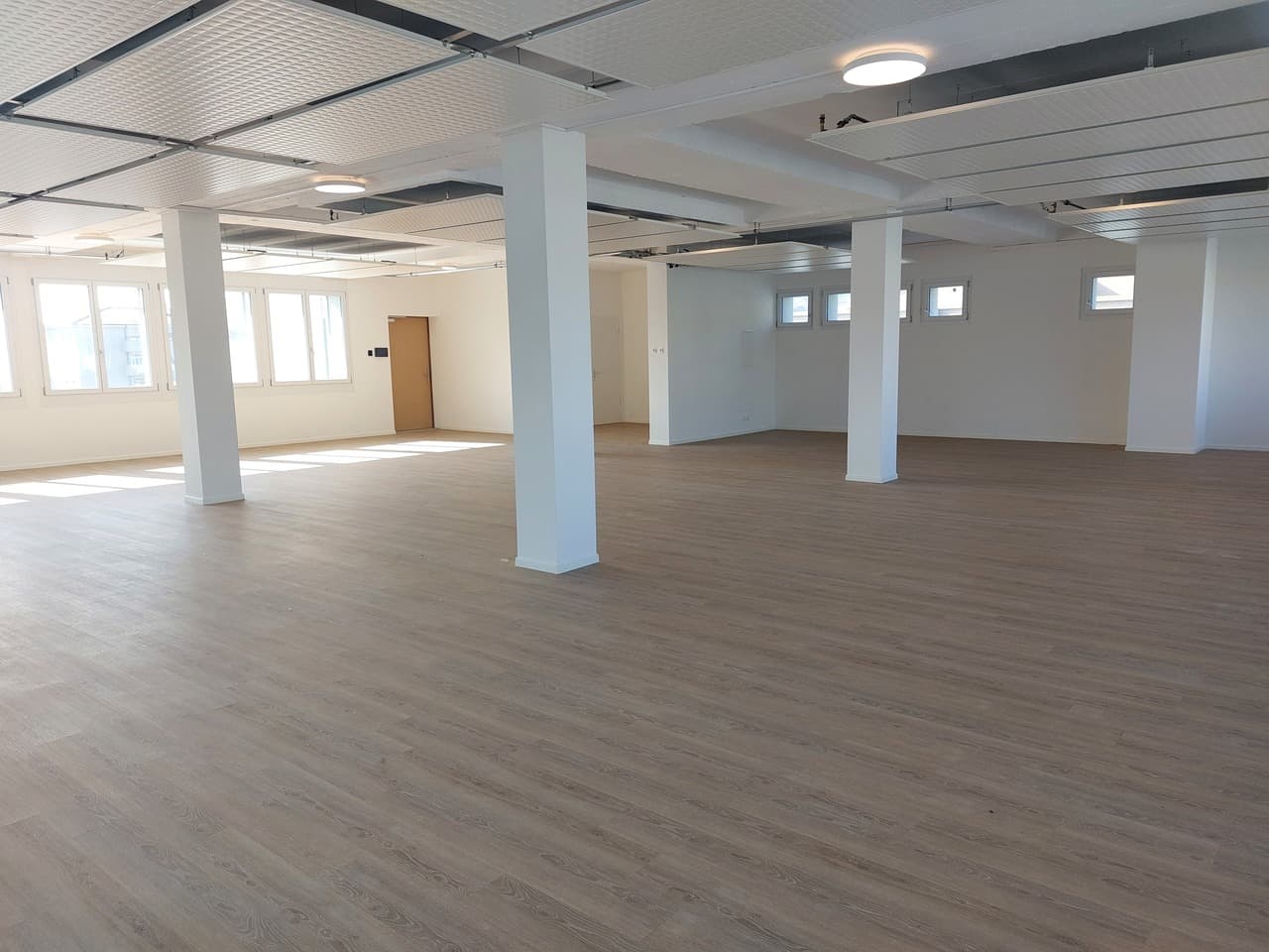Office at Chemin du Vuasset 4, 1028 Préverenges – Photo 2 of 5