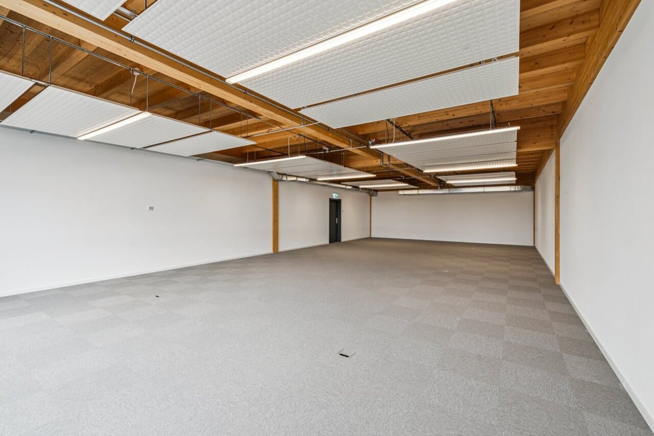Büro an Route des Avouillons 17A, 1196 Gland – Bild 2 von 11