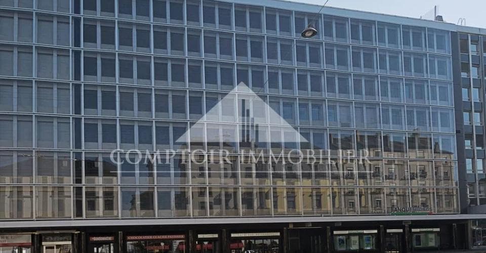 Gewerbe an Rue Pierre-Fatio 15, 1204 Genf