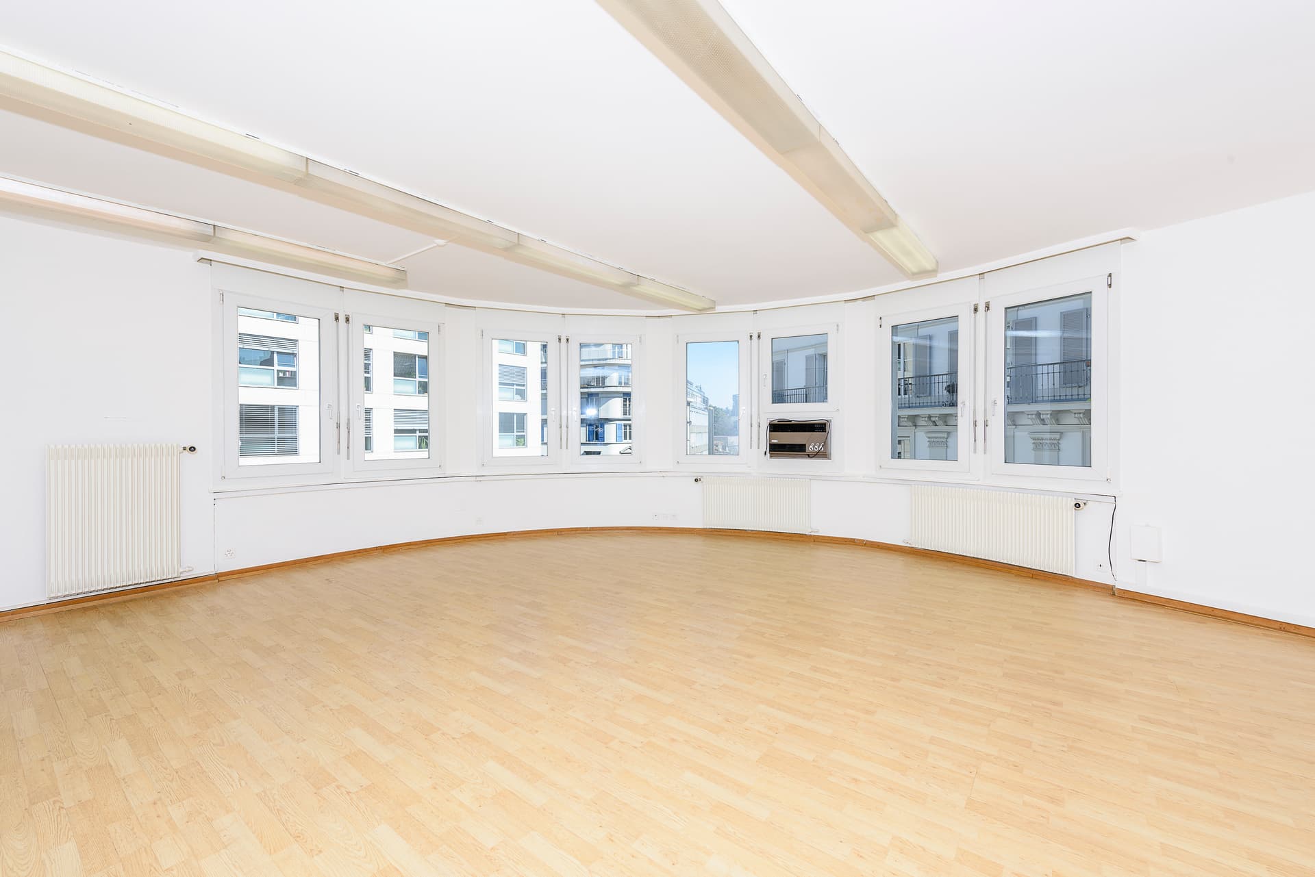 Büro an Rue Caroline 2, 1003 Lausanne