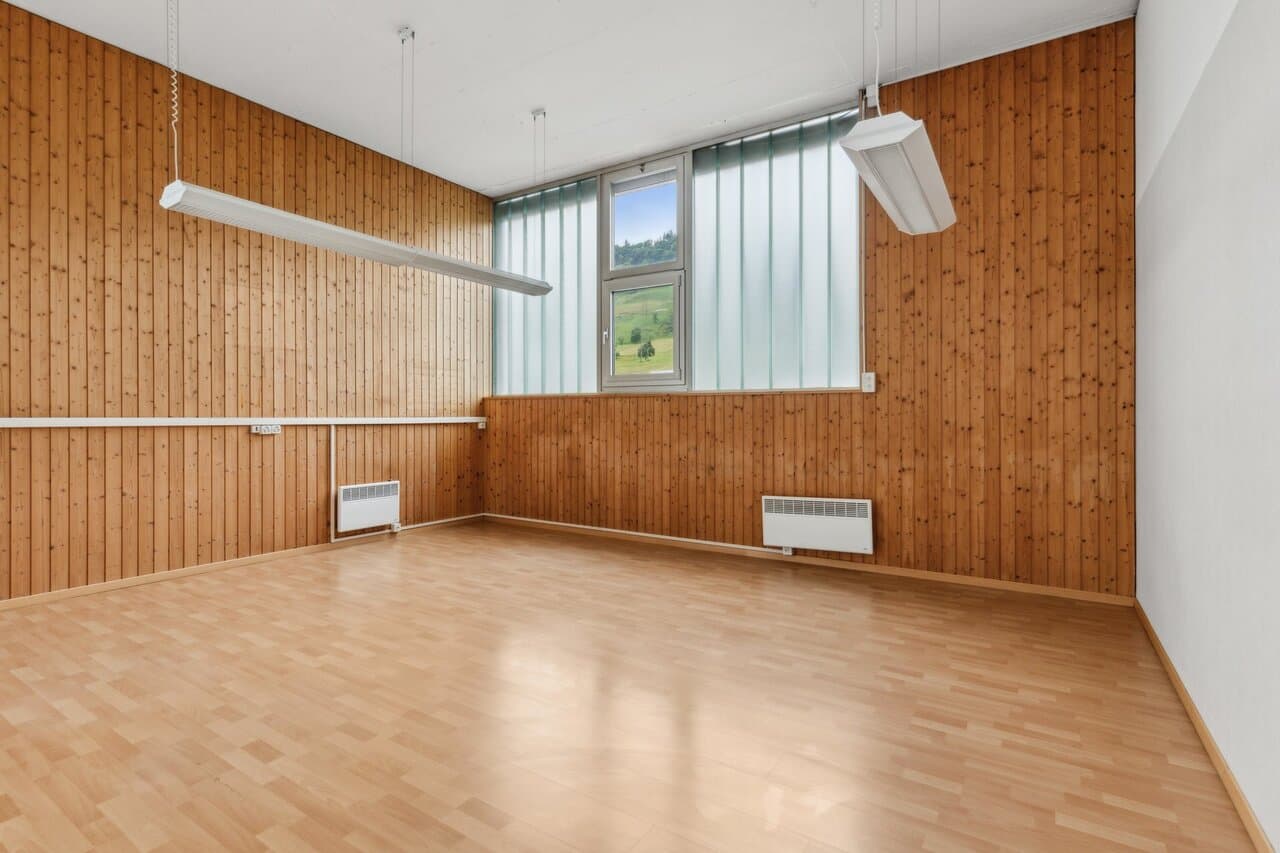 Büro an Oberfel 4, 6037 Root – Bild 2 von 4