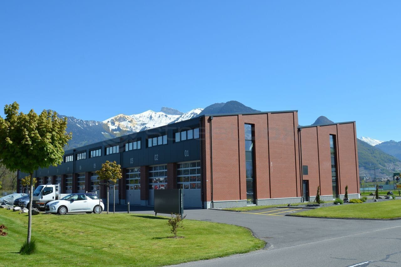 Büro an Route de l'Industrie 13-15, 1860 Aigle