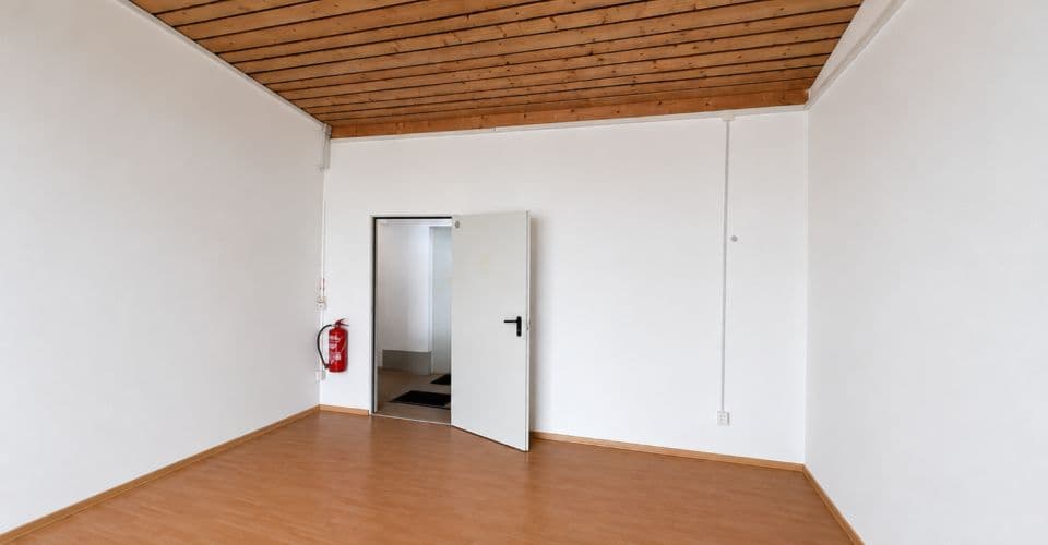 Büro an Rue des Champs-Lovats 7, 1400 Yverdon-les-Bains – Bild 2 von 3