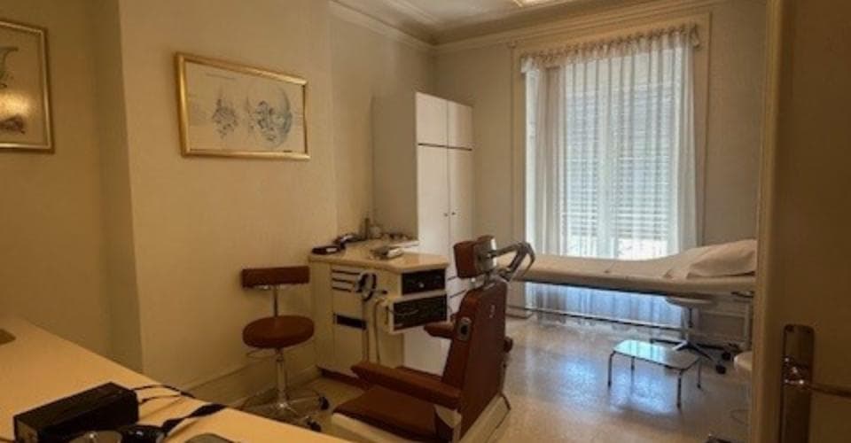 Gewerbe an Rue Ferdinand-Hodler, 1207 Genf